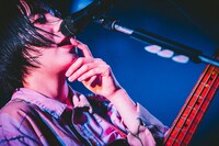 アユニ・D（B, Vo / PEDRO）（撮影：西槇太一）