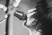 アユニ・D（B, Vo / PEDRO）（撮影：西槇太一）