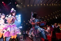 ステージから飛び出すハピクリ。