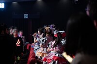 客席通路を駆け回るハピクリ。