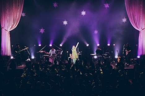 「YUKA『my space my time』TOUR 2025」東京公演の様子。（撮影：山川哲矢）