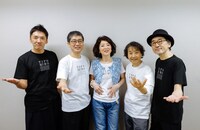 遊佐未森とバンドメンバー。