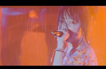 aiko「skirt」ライブ映像より。