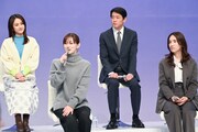 左から平祐奈、北川景子、筒井道隆、仁村紗和。