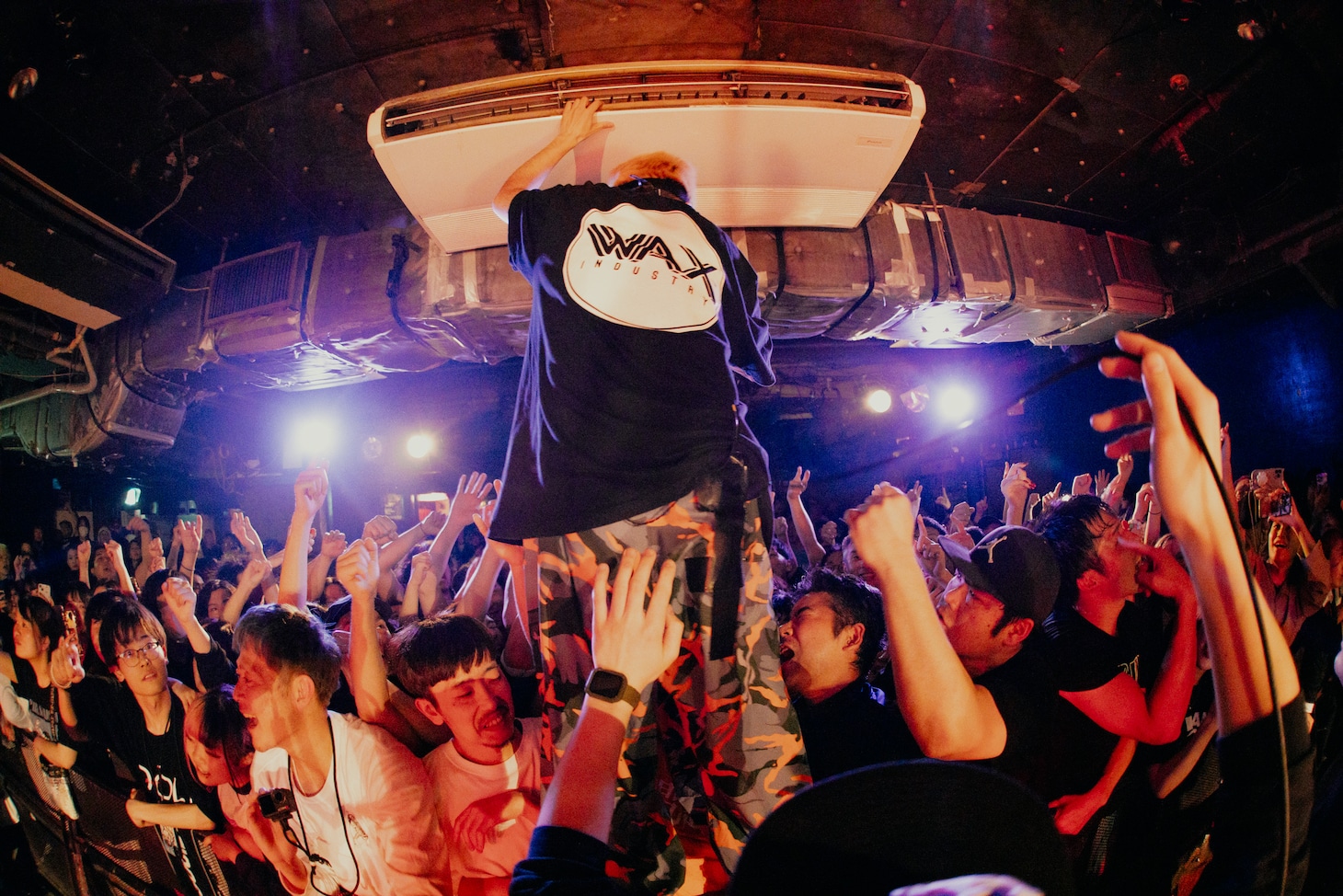 SPARK!!SOUND!!SHOW!!のライブの様子。（撮影：かわどう）