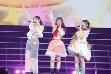 左から風見和香、桜木心菜、小久保柚乃。