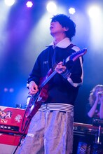 川谷絵音（ジェニーハイ）