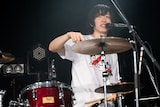 「お前ら、グレートだぜ」とつぶやくツミキ(Aooo)。