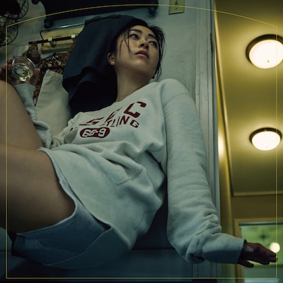 宇多田ヒカル「Mine or Yours」配信ジャケット