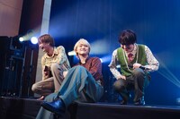 左から吉澤要人、大倉空人、小泉光咲。