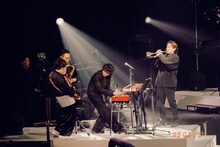 「go!go!vanillas Lab. TOUR 2024-2025」日本武道館公演の様子。（撮影：renzo）