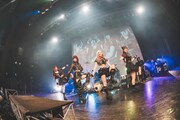 第3期LADYBABYによるライブの様子。（撮影：ポテヤマムラ）