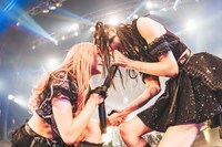 「LADYBABY 10th Anniversary “ONCE AND FOR ALL” LADYBABY VS LADYBABY」の様子。（撮影：ポテヤマムラ）