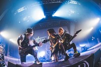 第4期LADYBABYによるライブの様子。（撮影：ポテヤマムラ）