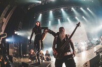 「LADYBABY 10th Anniversary “ONCE AND FOR ALL” LADYBABY VS LADYBABY」の様子。（撮影：ポテヤマムラ）