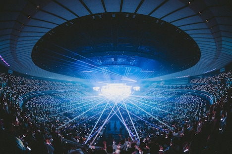 「LIVE TOUR 2025『THANK YOU SO MUCH!!』」の様子。（撮影：西槇太一）