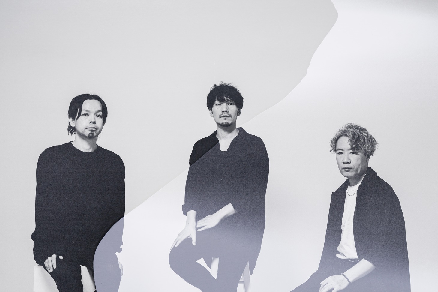 THE ANDS。右が小川博永（B / つばき、THE TURQUOISE）。
