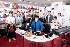 ASKAが「tiny desk concerts JAPAN」シーズン2初回に出演、10人編成で代表曲披露