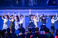 WHITE SCORPION「Beach opening」リリース記念イベントの様子。