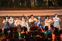 WHITE SCORPION「Beach opening」リリース記念イベントの様子。