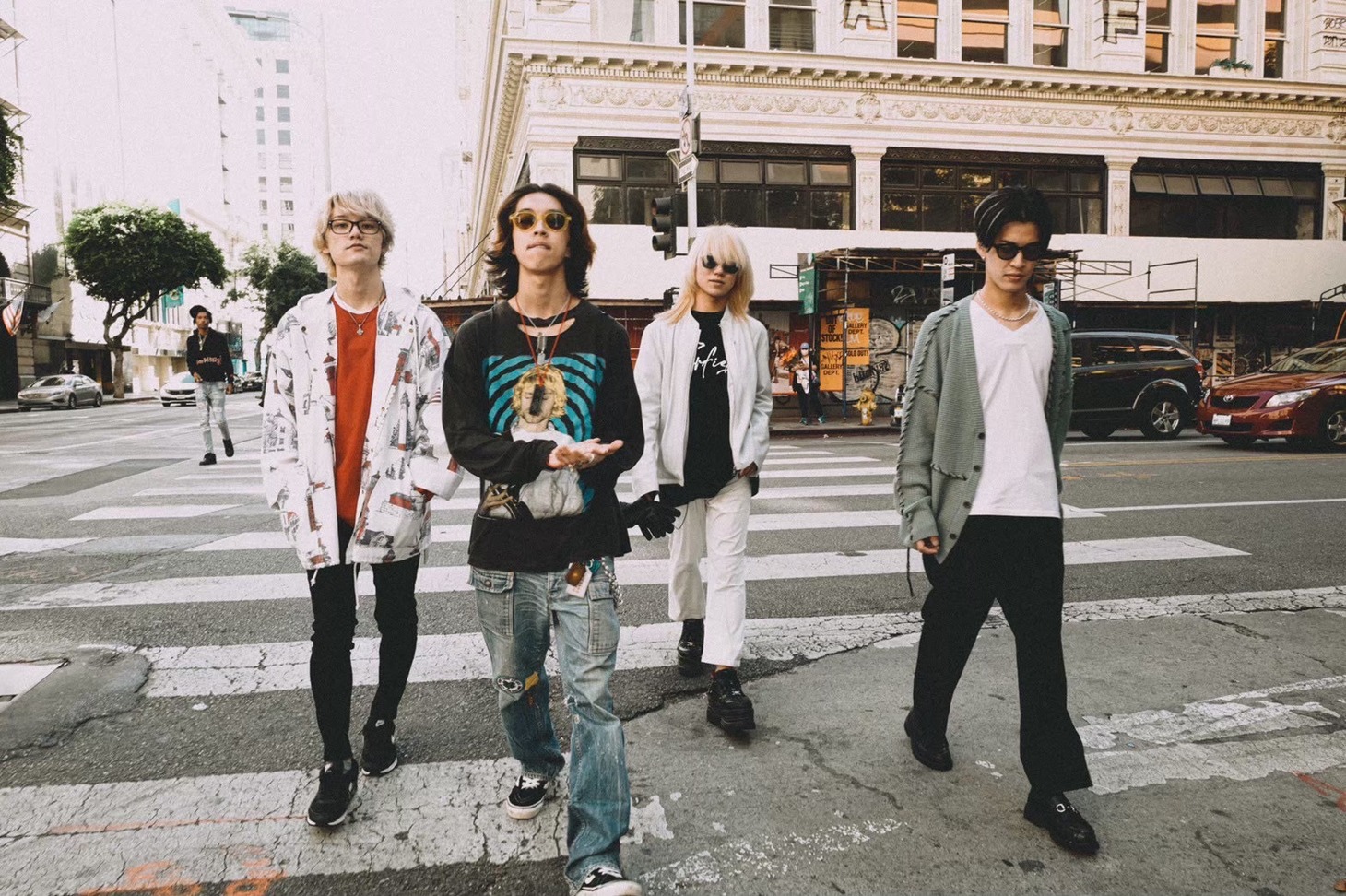 YOSHIとXYのバンドメンバー。