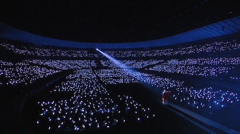 -真天地開闢集団-ジグザグ「全国開闢禊 -天ト地-」神奈川・横浜アリーナ公演の様子。