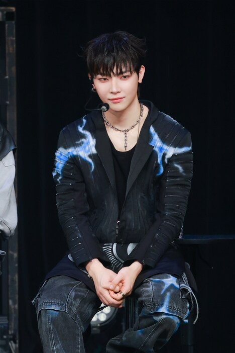 NICHOLAS ©YX LABELS