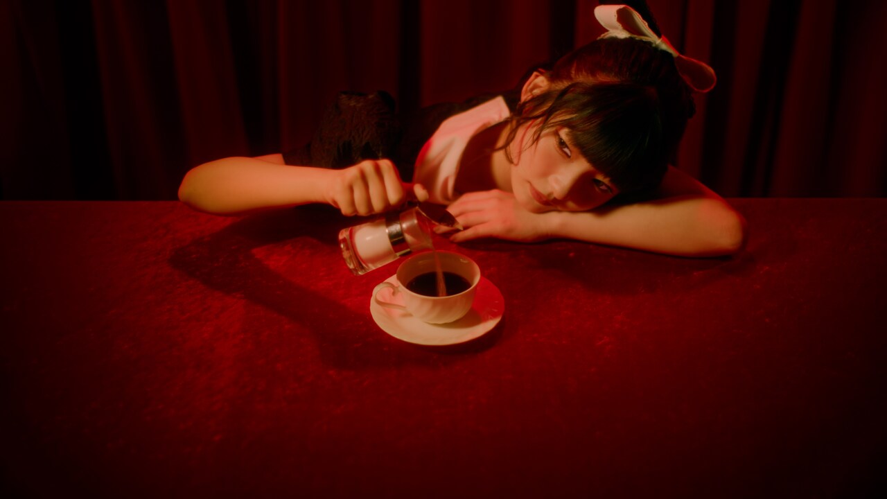 ≠ME永田詩央里 直筆サイン入り生写真 全国ツアー2025 カフェ樂園 ≠ME（ノットイコールミー）/ 10th Single c/w『カフェ樂園