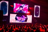 月ノ美兎「Paper Rabbit」の様子。