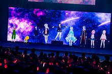 月ノ美兎「Paper Rabbit」の様子。