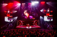 月ノ美兎「Paper Rabbit」の様子。