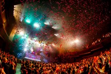 月ノ美兎「Paper Rabbit」の様子。