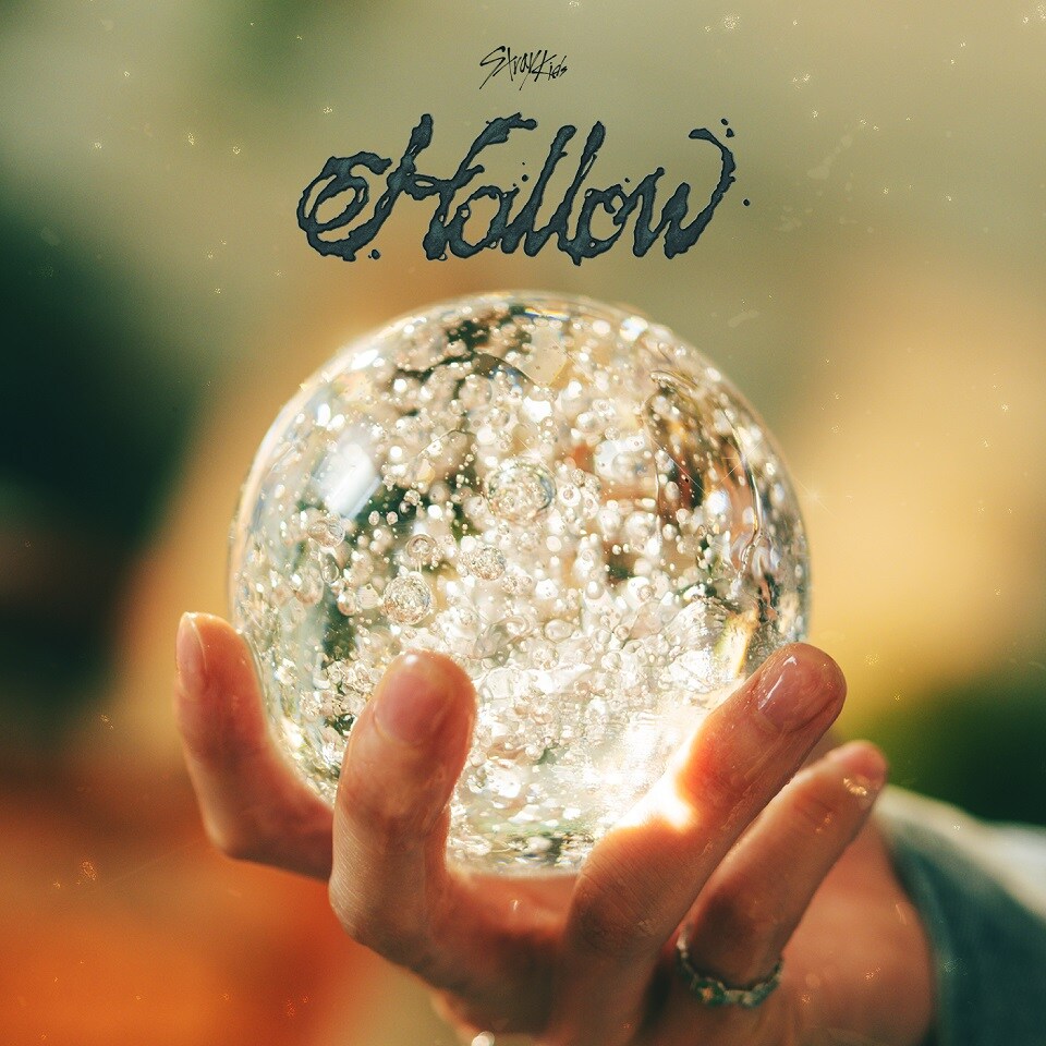 Stray Kids「Hollow」通常盤ジャケット - Stray Kids「Hollow
