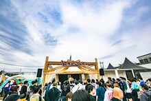 松本大（Enfants）のライブの様子。