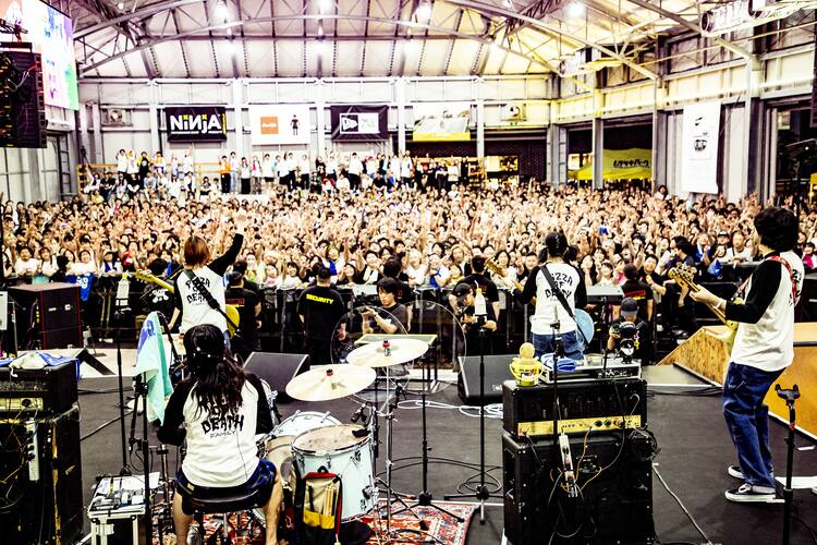 サバシスター主催「サバフェス」大成功！スケートパークに音楽が 