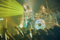 山本彩のライブの様子。（撮影：山川哲矢）