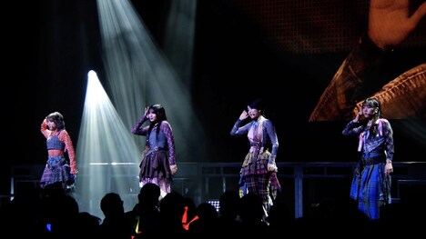 AMEFURASSHI「Sweetie, Lovely, Yummy」ライブ映像より。