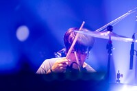 鈴木浩之（Dr）（Photo by Viola Kam [V'z Twinkle]）