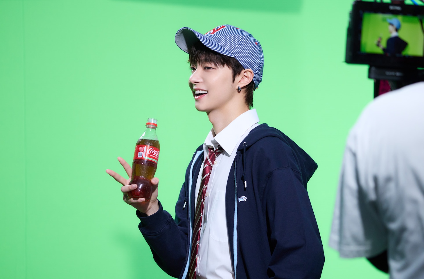 「コカ・コーラ」新CM撮影の様子。