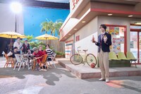 「コカ・コーラ」新CM撮影の様子。