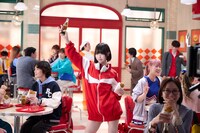 「コカ・コーラ」新CM撮影の様子。