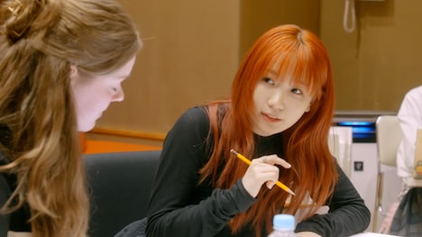 「Here, Tomorrow」メイキング映像より。