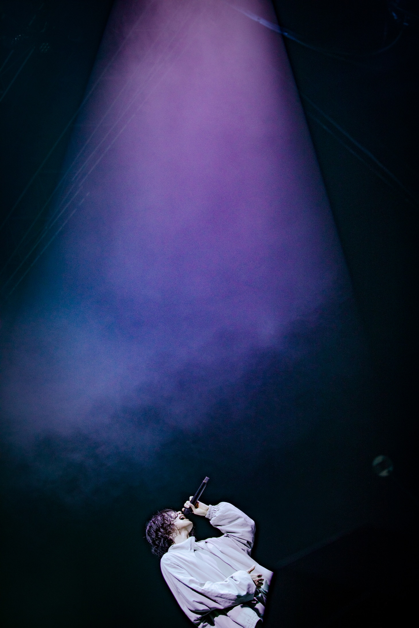 「KENSHI YONEZU 2025 WORLD TOUR / JUNK」パリ公演の様子。（Photo by Jiro Konami）