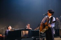 「Bialystocks 単独公演 2025」東京公演の様子。（撮影：廣田達也）