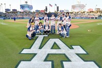 ドジャー・スタジアムに登場したJO1。(c)LAPONE ENTERTAINMENT