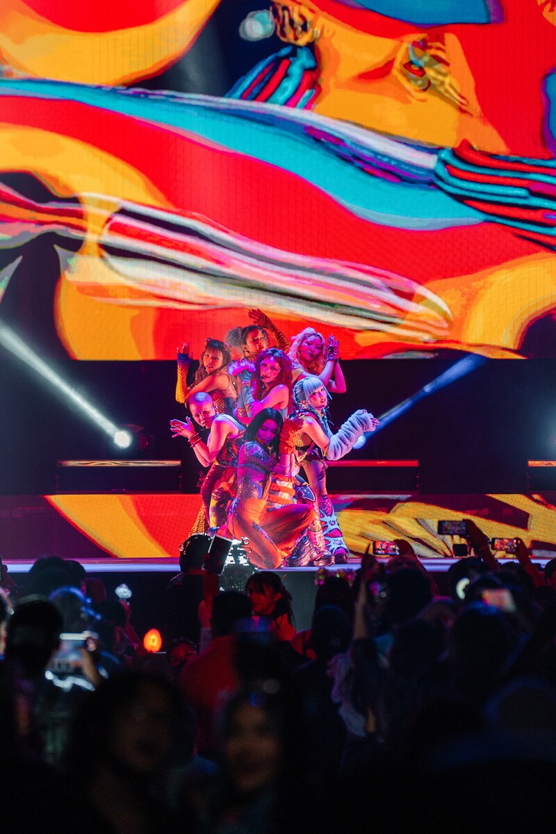 XG。「XG 1st WORLD TOUR “The first HOWL”」中南米公演より。