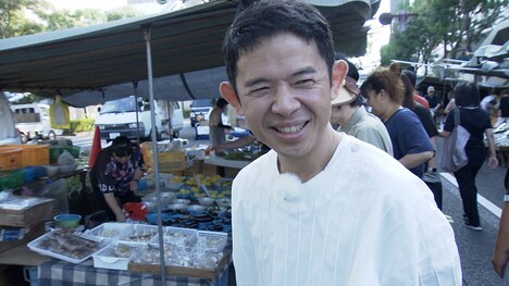 宮前義之が出演する「『街路市』市300年続くコミュニケーションのデザイン（高知 / 高知県）」より。