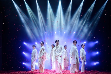 舞台「IMPACT」より。©松竹