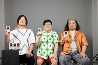 サッポロ黒ラベルを持つサンボマスター。