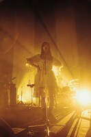 井上花月（Vo）（撮影：小杉歩）